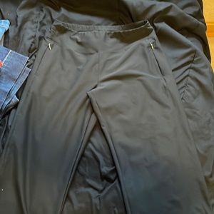 Everyday collection capris